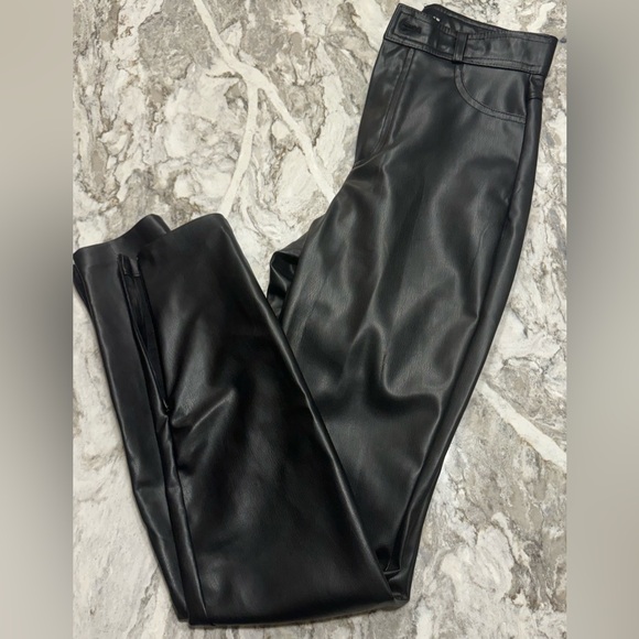 Zara Faux Leather pants with ankle zipper - Picture 3 of 10